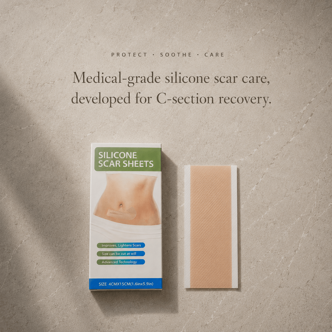 Verpackung und einzelner Silikonstreifen auf hellem Steinuntergrund, darüber der englische Schriftzug „Protect · Soothe · Care — Medical-grade silicone scar care, developed for C-section recovery".